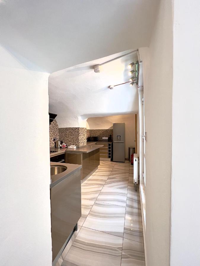 The Beverley - Victoria Apartamento