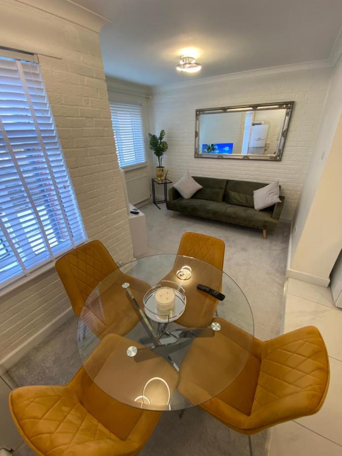 Supreme Apartment *