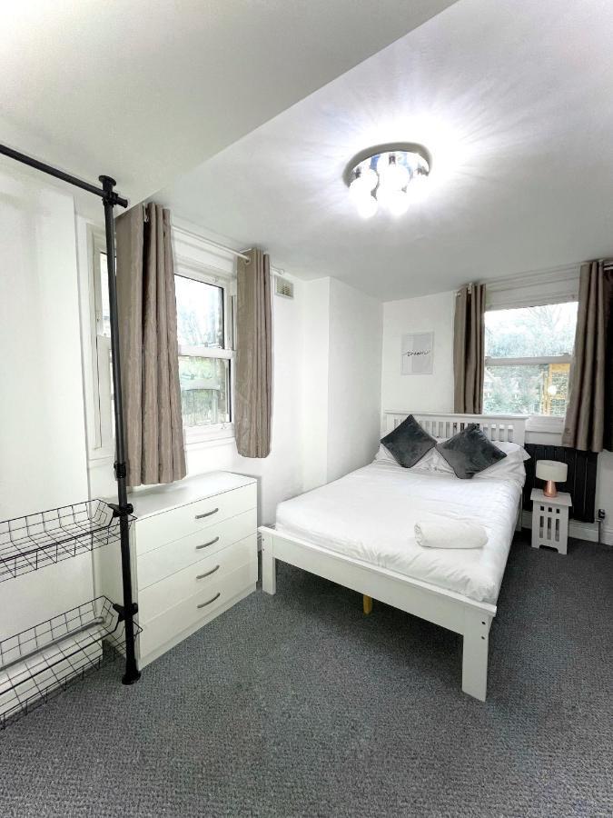 Stunning 2 Bed 2 Bath Luxury Apartment! Apartamento Londres