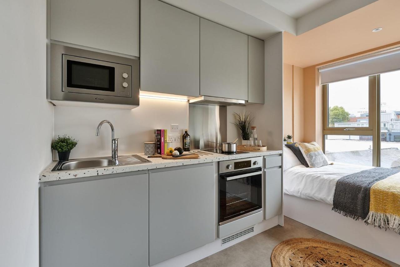 For Students Only Contemporary At View Bermondsey In * Londen