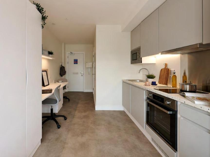 For Students Only Contemporary At View Bermondsey In * Londen