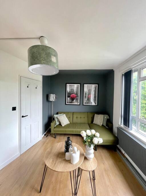 Apartment Stylish 2 Bedroom Flat In Angel Location *