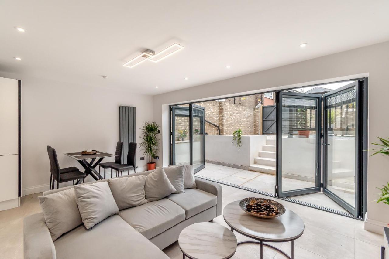 Appartement Modern Garden Flat With Private Parking