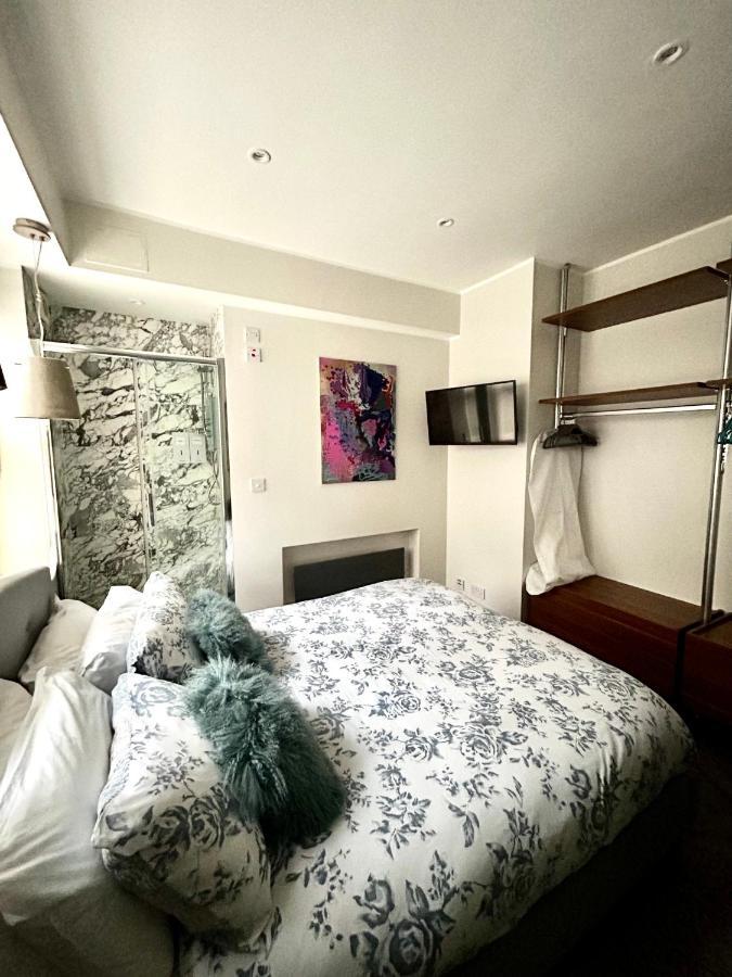 Soho Apartment *