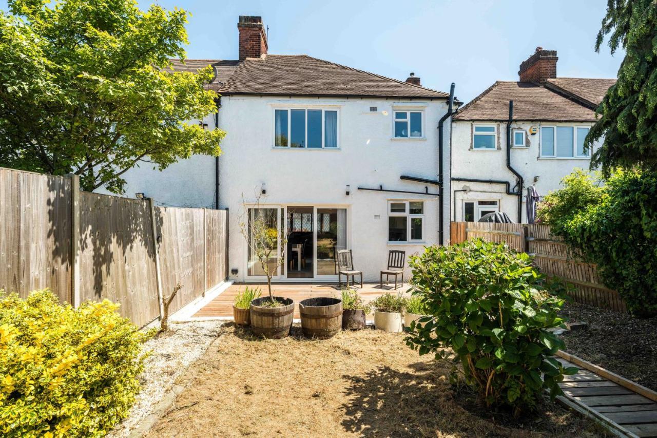Elegant 2bd House With Garden And Decked Patio * London