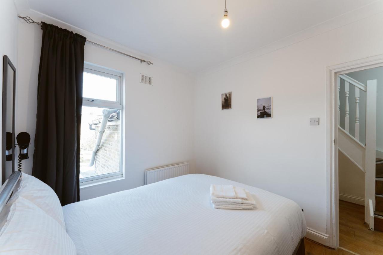 Plaistow Cosy Double - 8 * Londen