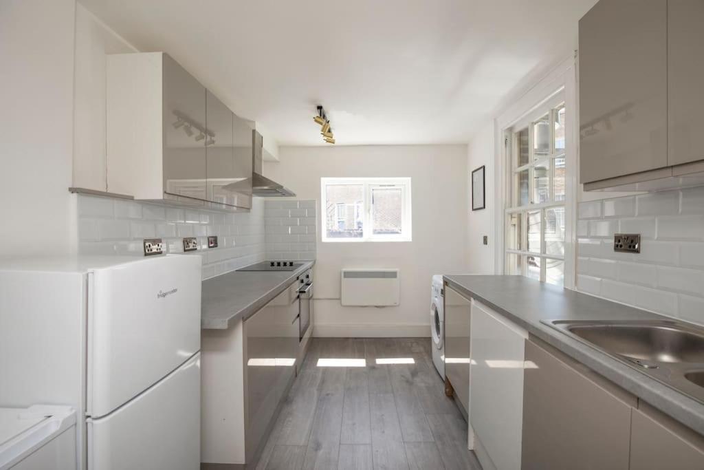 Spacious Serenity In The Heart Of * Londen