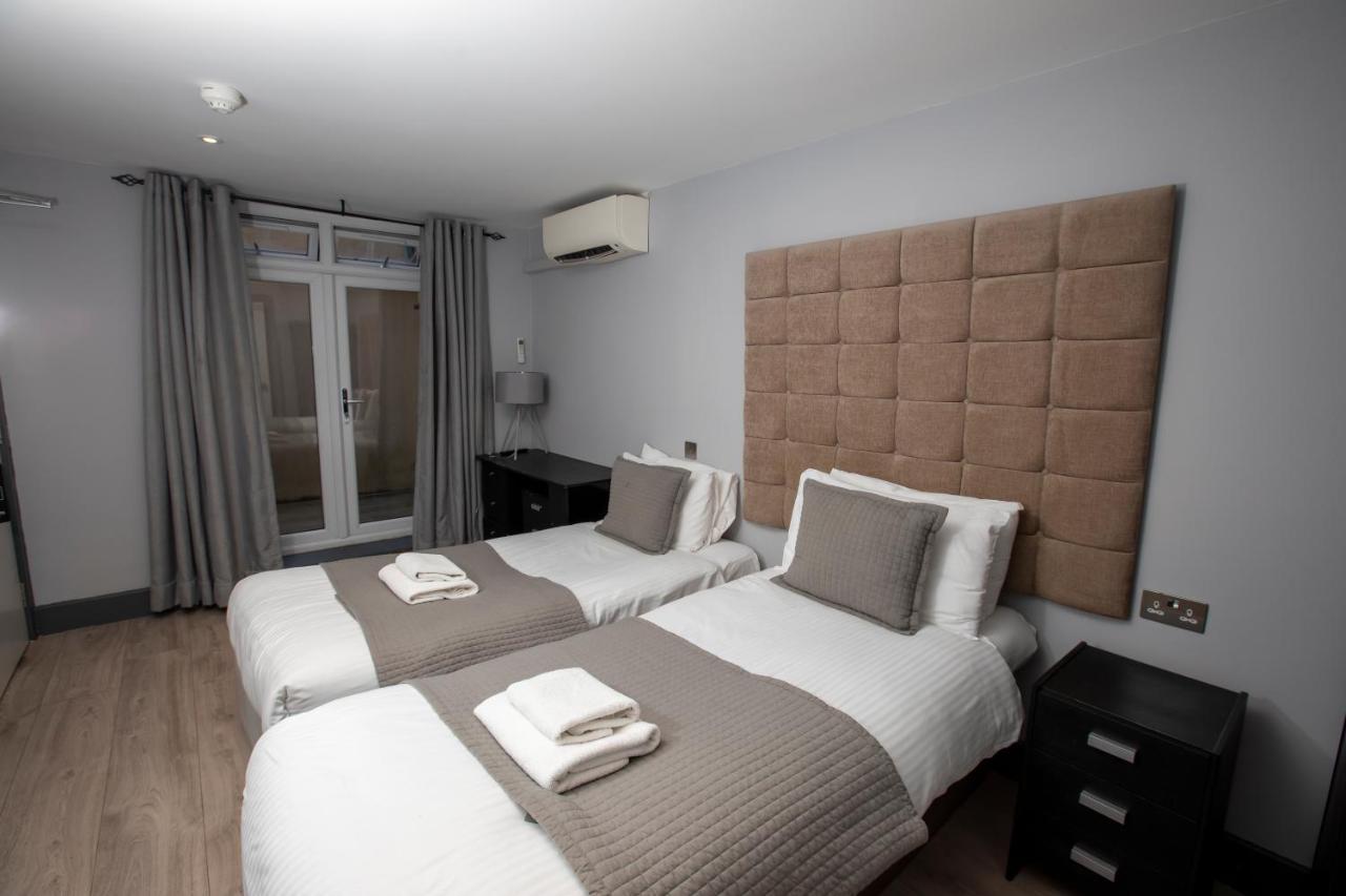 W6 London
