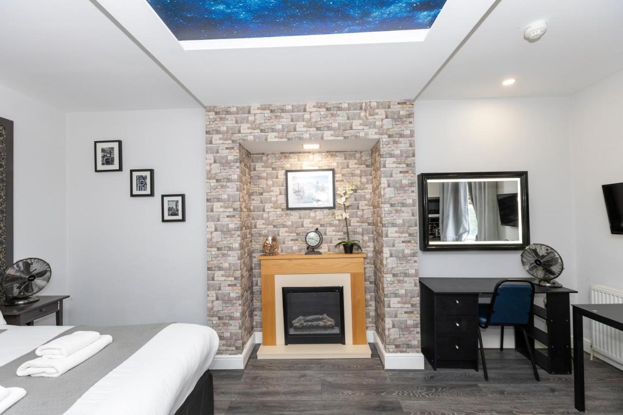W6 Apartment *