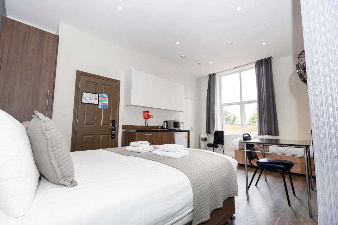 W6 Apartment *