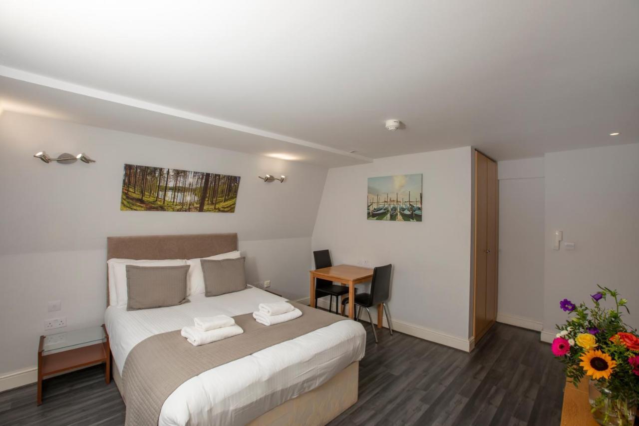 Apartment W6 London