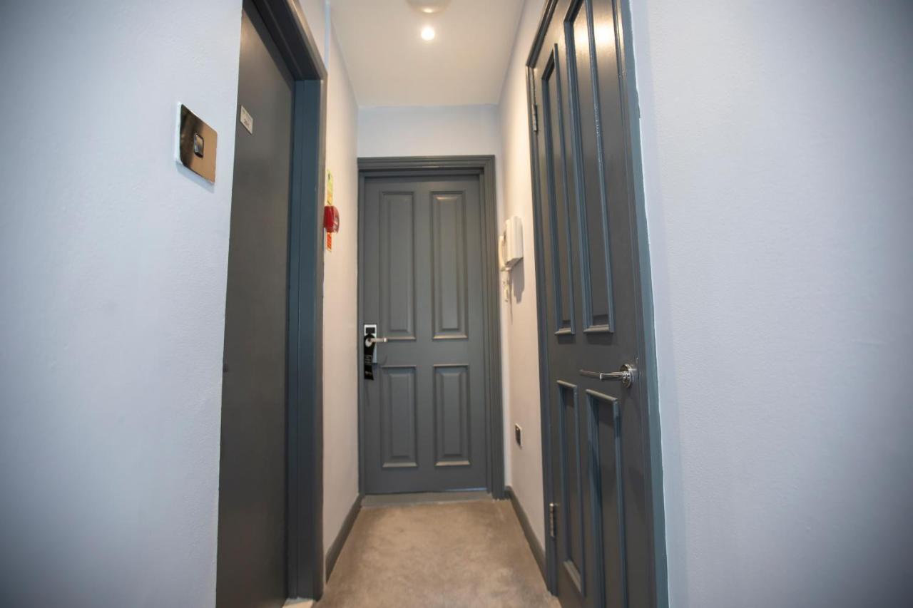 W6 * London