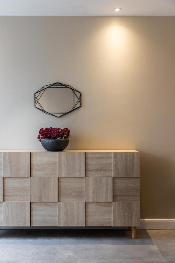Apartamento Modern&luxurios 1 Bed Apartment-prime Location. *