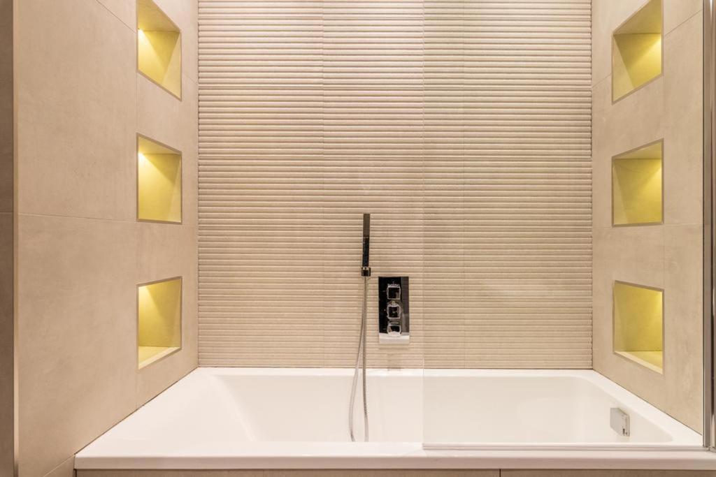 Apartamento Modern&luxurios 1 Bed Apartment-prime Location.