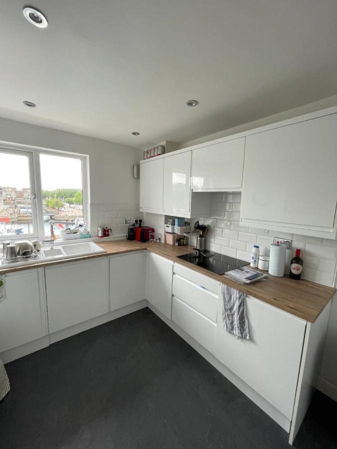 Apartment 2bd Flat With Views Of Canary Wharf - Rotherhithe