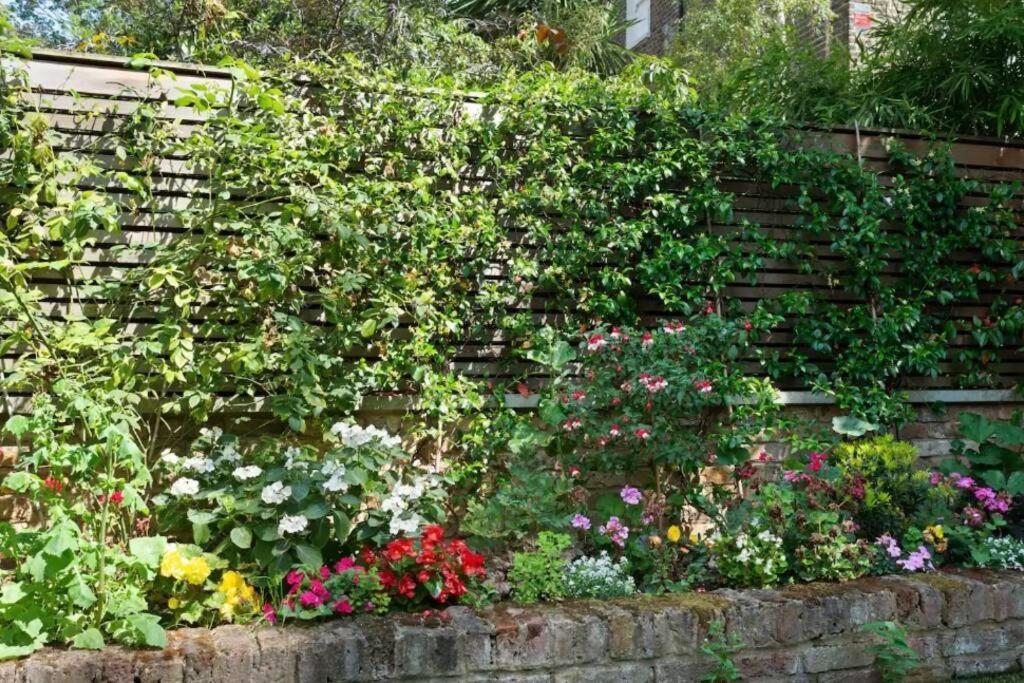 Beautiful 2-bed Notting Hill With Garden Apartment
