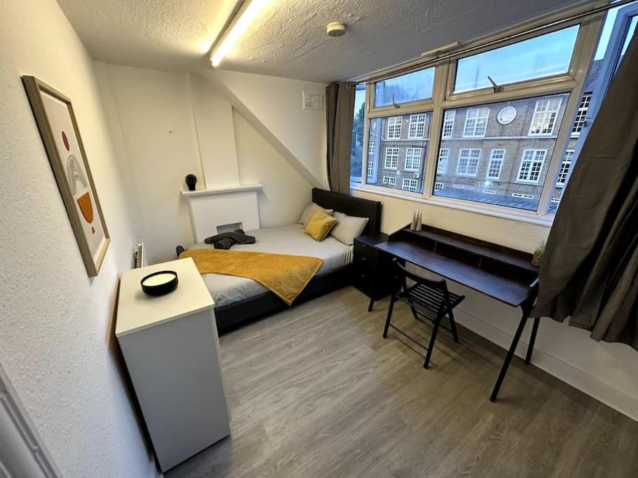 Apartment Magnificent 2 Bedroom On Tower Bridge London