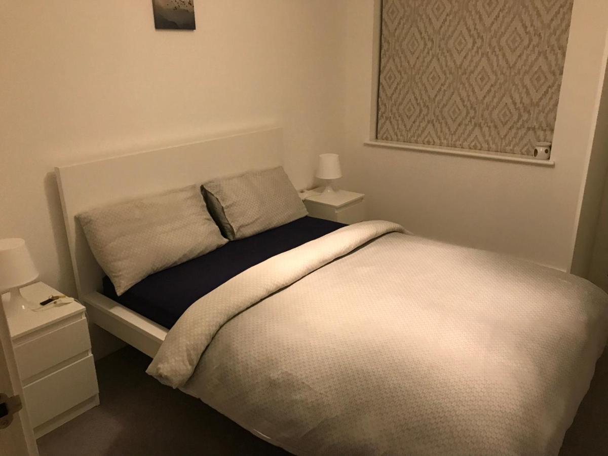 Homestay Private & Private Bathroom In Park Royal London