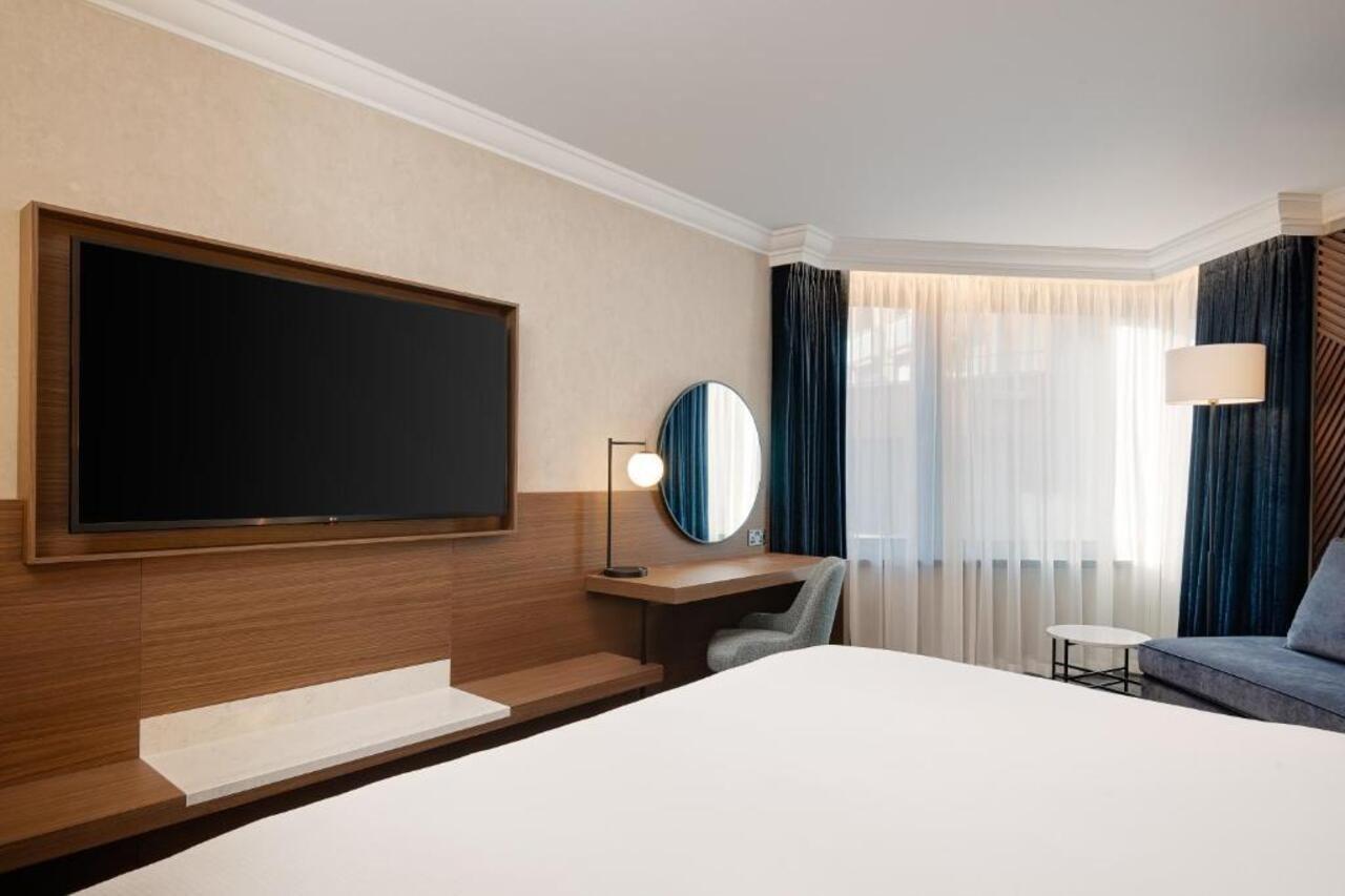 Hilton Metropole 4* London