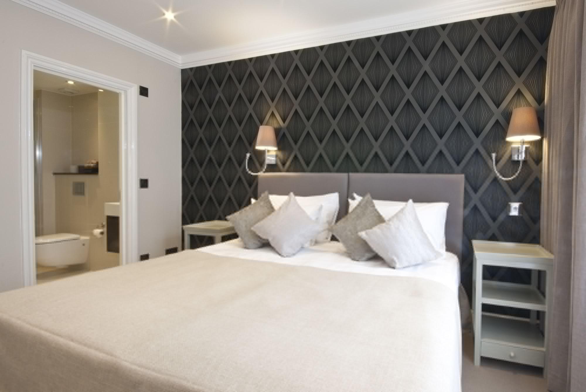 Queensgate Court 4*