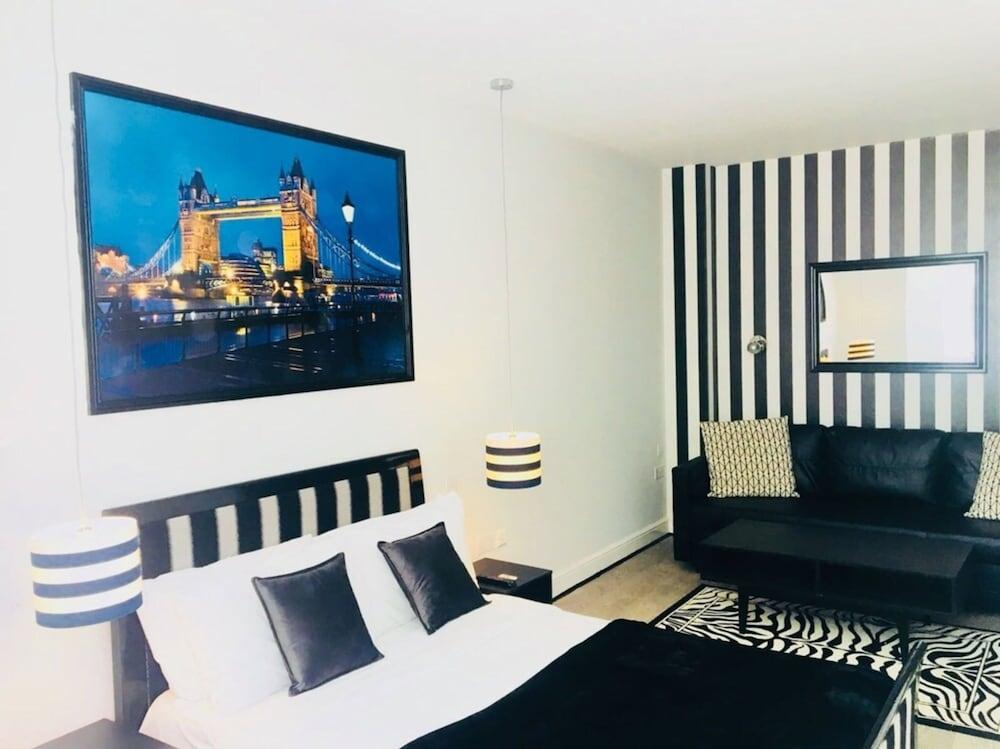 W6 Apartment London