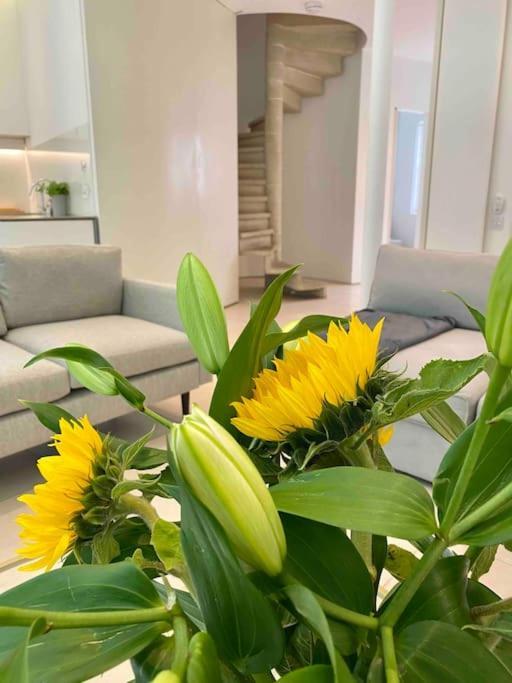 Ferienhaus Stunning 4 Bed Mews House With Patio *