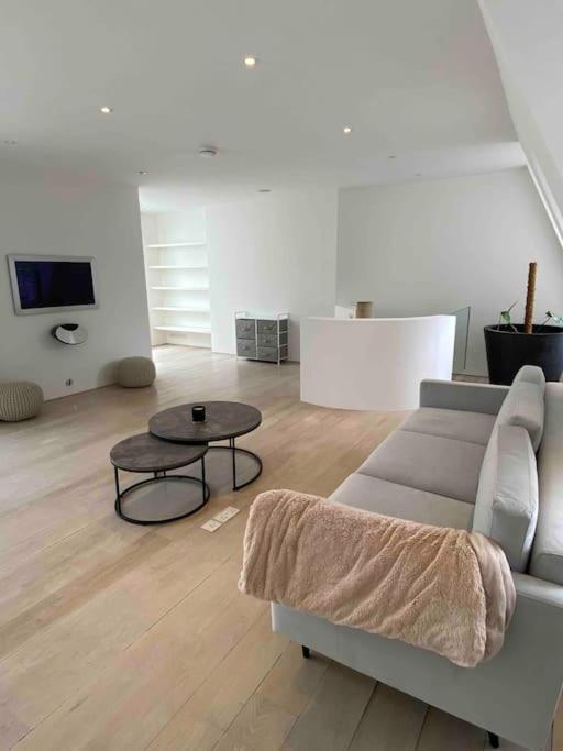 Stunning 4 Bed Mews House With Patio Ferienhaus London