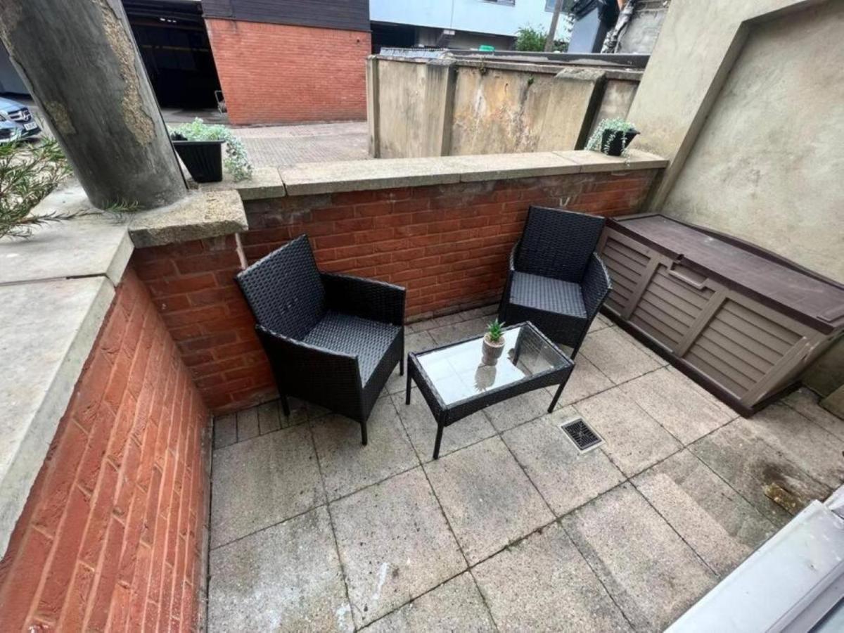 1 Bedroom Flat With Free Parking In Canary Wharf Near Musuem Apartment
