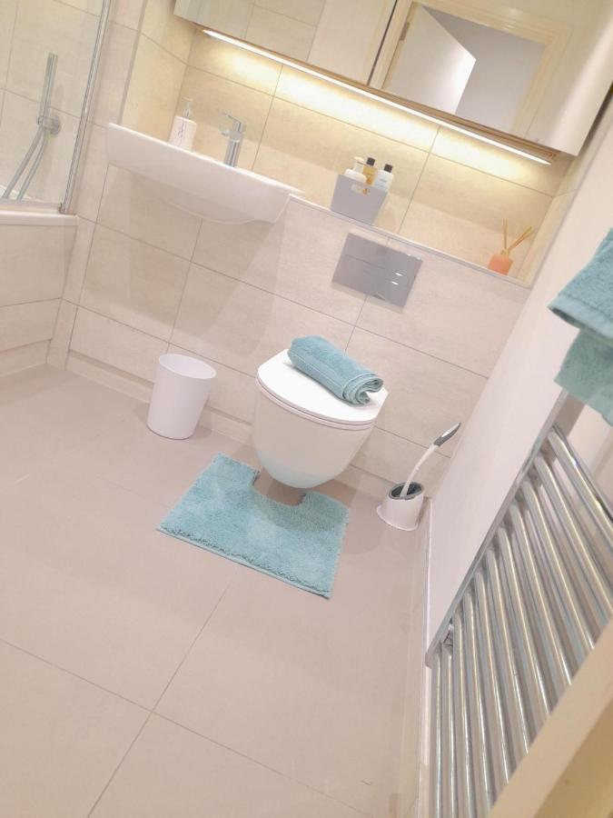 Two Bedroom Near Southall Station! *