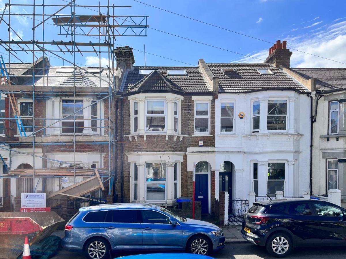 The Kilburn Crib - Stunning 3bdr Flat Appartement Londen