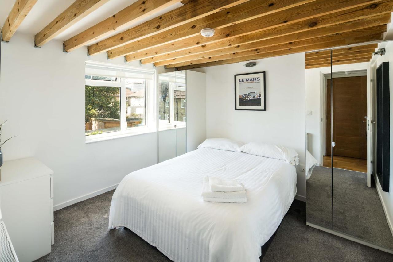 Cozy 2 Bedroom / Westfield / Hammersmith Hospital Apartment