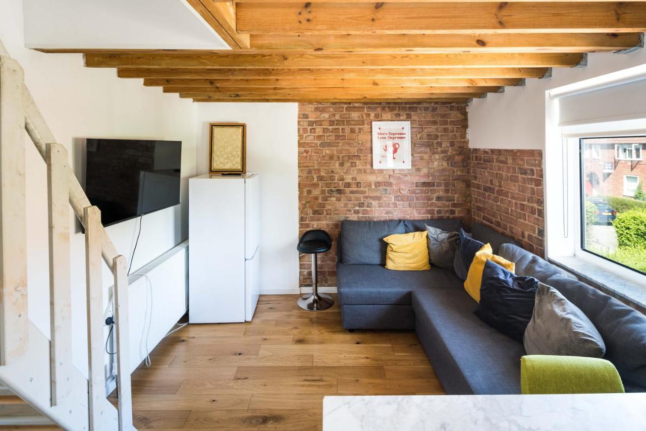 Cozy 2 Bedroom / Westfield / Hammersmith Hospital *