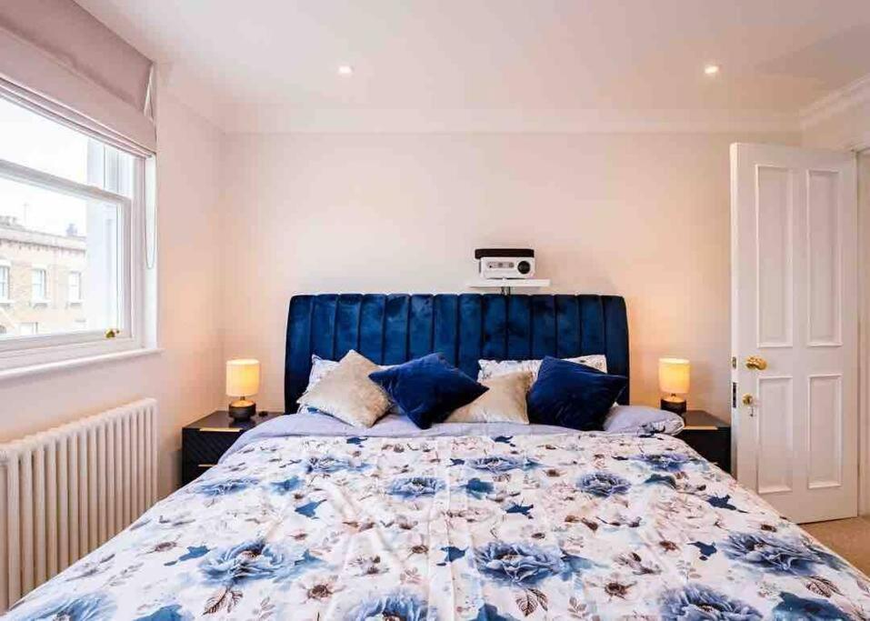 Whole House, Ensuite & Garden, 3 Bedrooms Holiday home