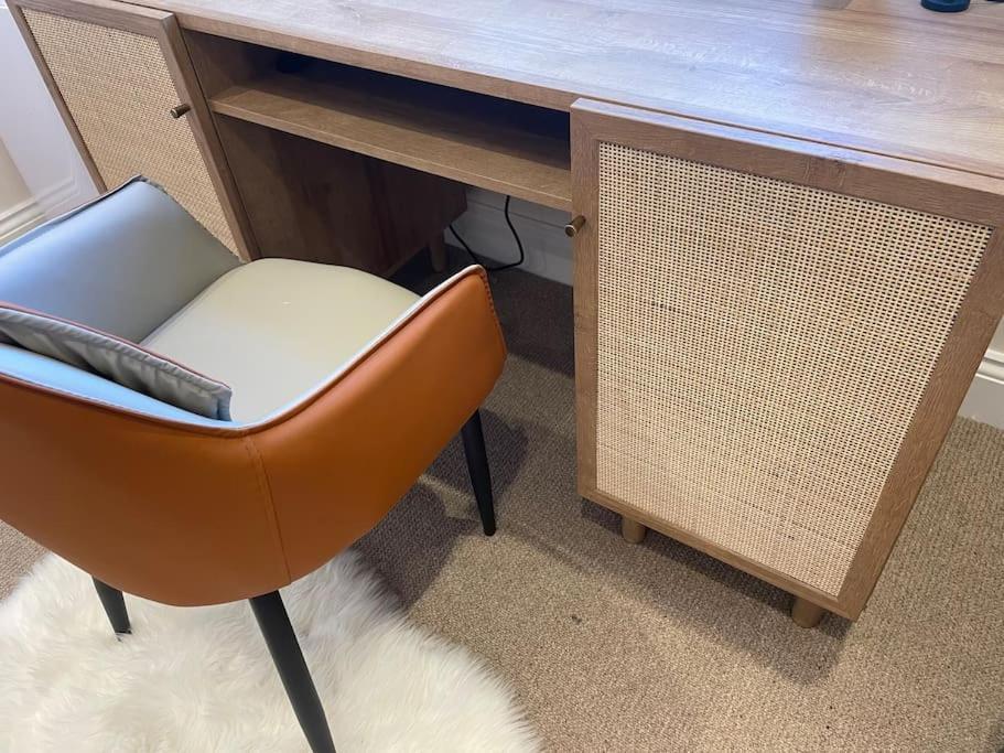 Whole House, Ensuite & Garden, 3 Bedrooms * London