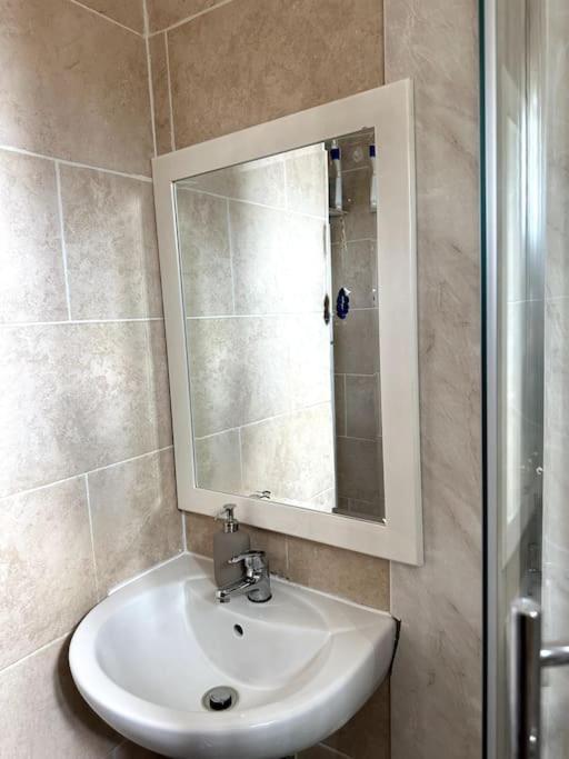 Apartamento Stunning 2-bed Near London. *