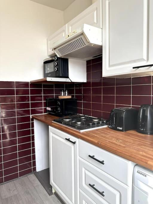 Stunning 2-bed Near London. Apartamento *