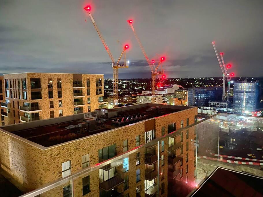 Morden Luxury 2bedroom Apartamento Londres