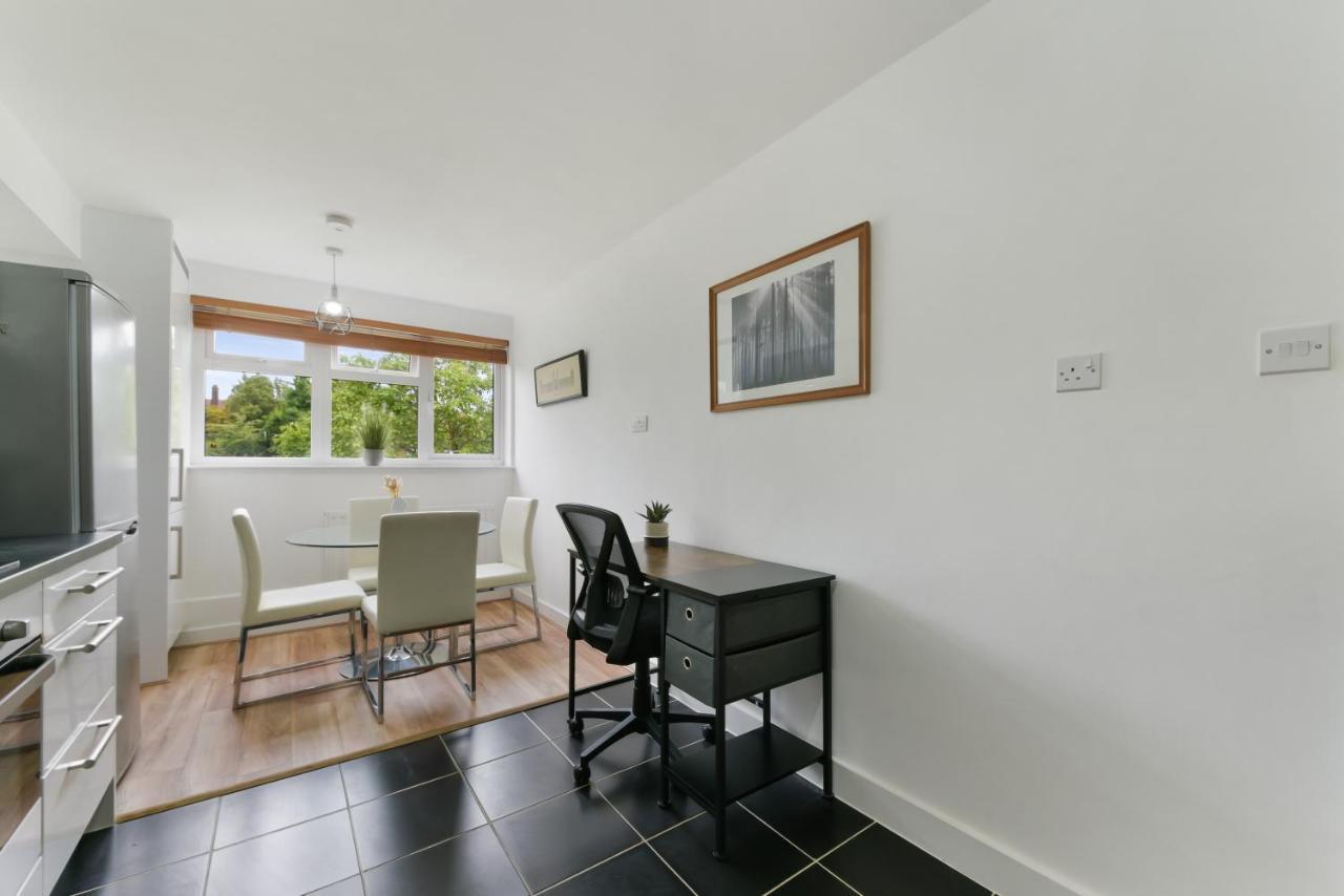 Apartment Spacious, Quiet And Modern