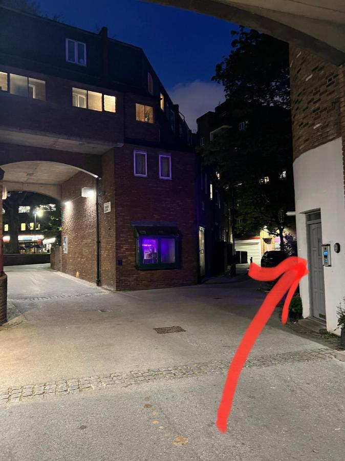 Apartment 3 Bedroom Flat In King's Cross, St Pancras's. 2 Minutes To Euston.