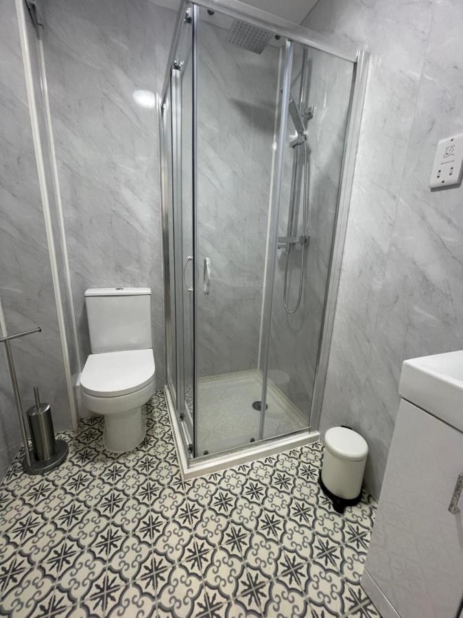 Pensión Riverside Premium Double Garden View E14 Londres