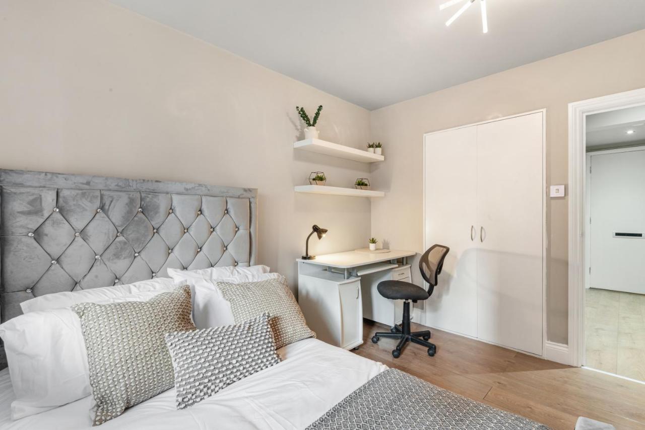 Whitechapel - Steps From Station & Sights! Apartamento *