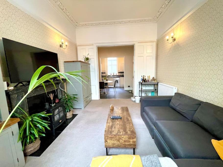 Apartamento Entire 2 Bedrooms Flat In Victoria,