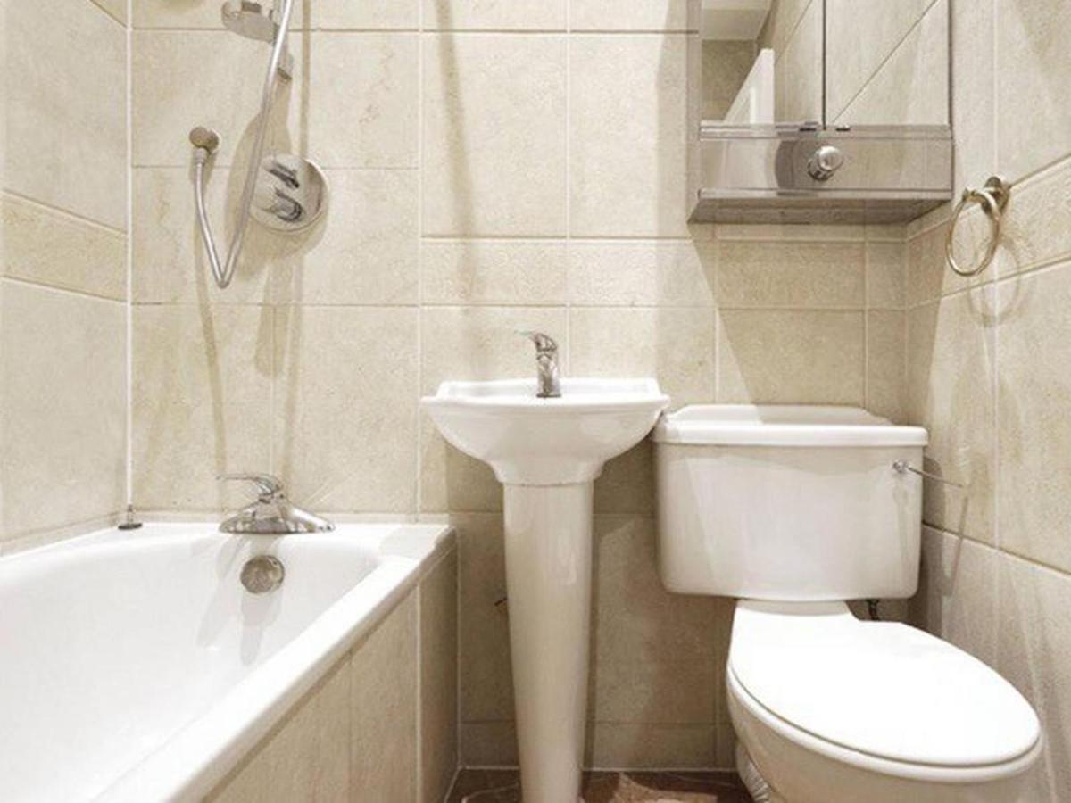 2 Bed Luxury Serviced In Belgravia Apartment *
