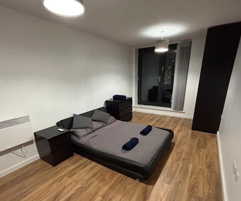 Appartement 2 Bed Close To Station With Parking *