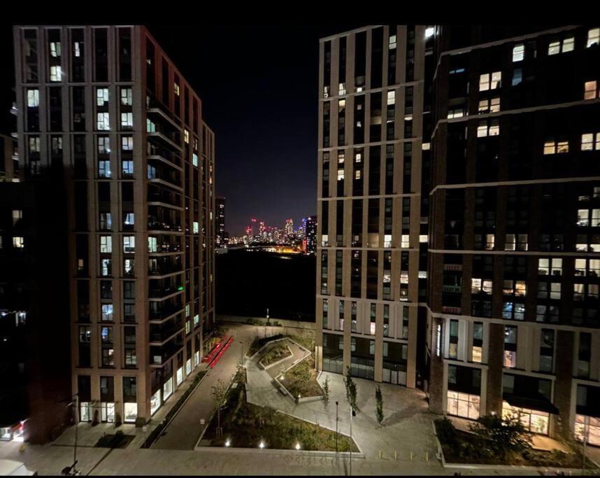 2 Bed Close To Station With Parking Appartement *