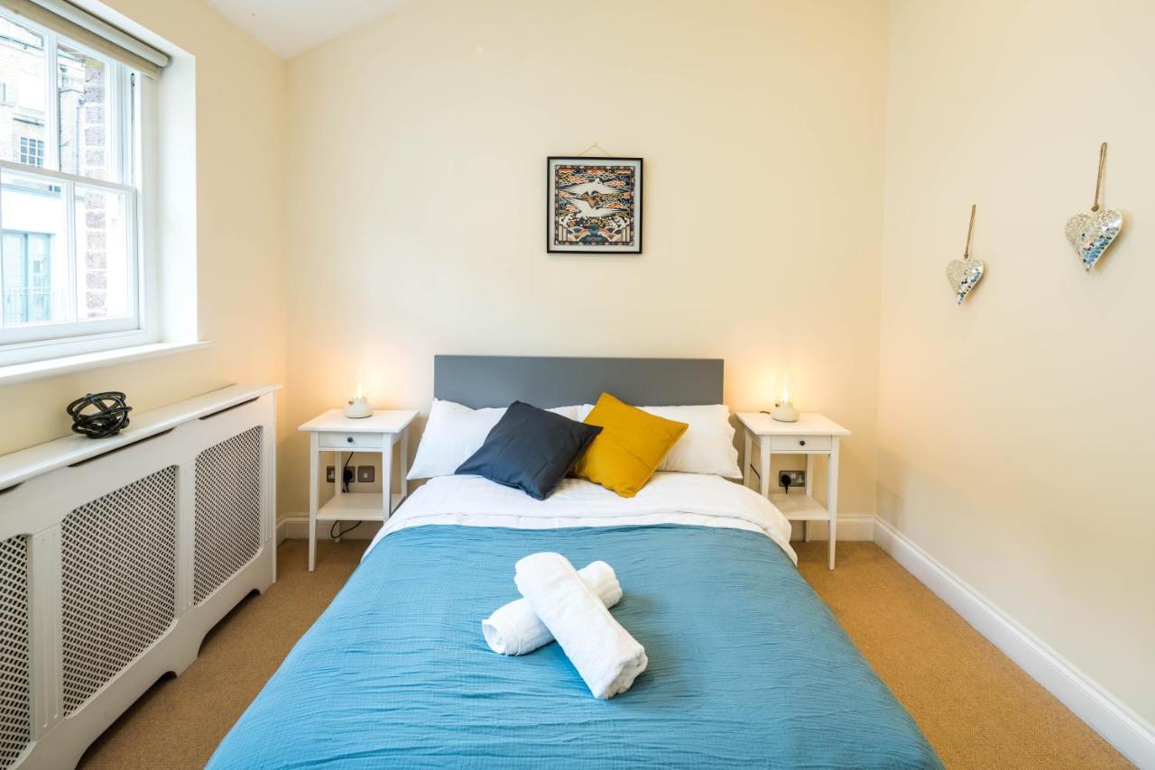 Apartment Mews 3 Double Bedroom Hidepark *