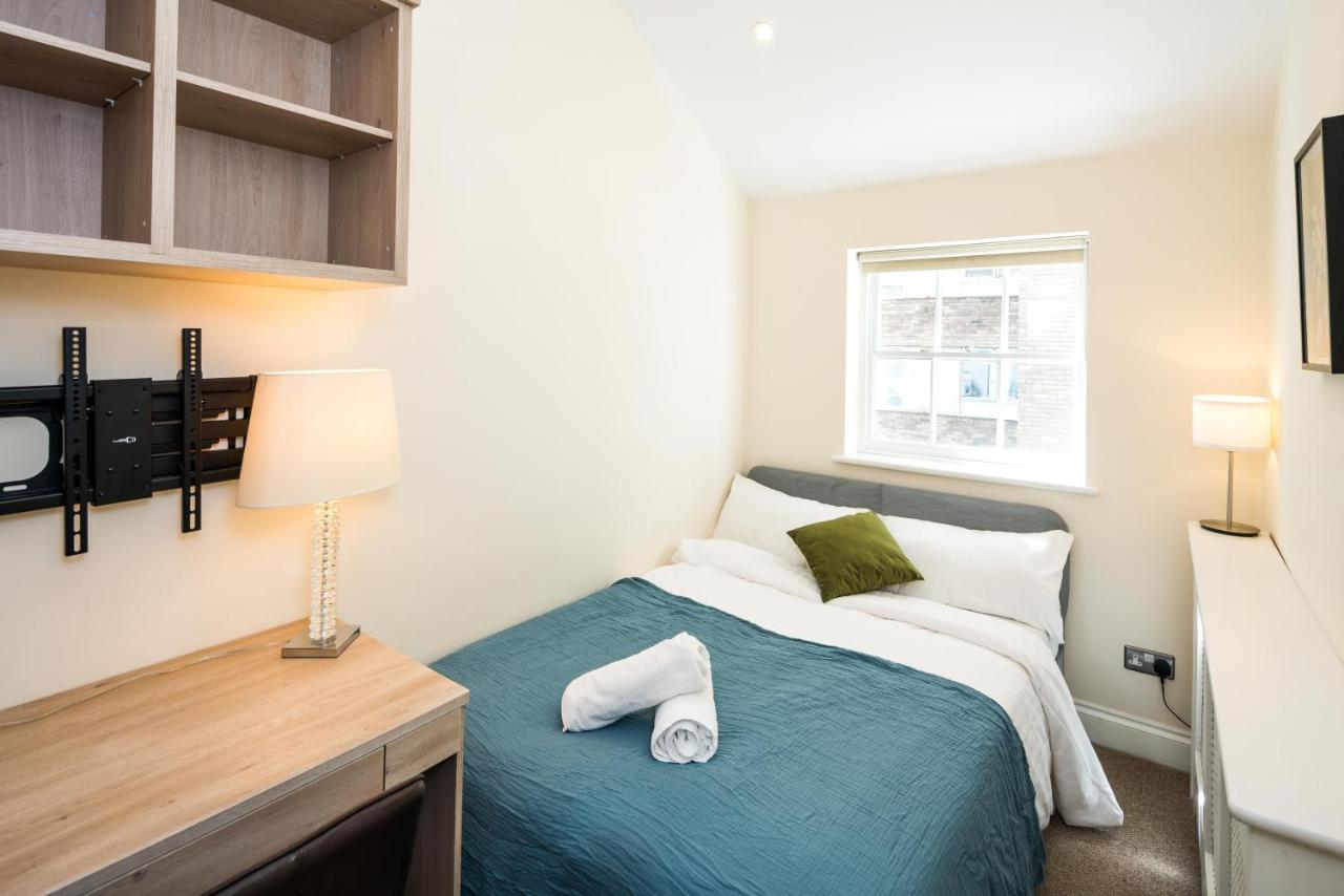 Apartment Mews 3 Double Bedroom Hidepark