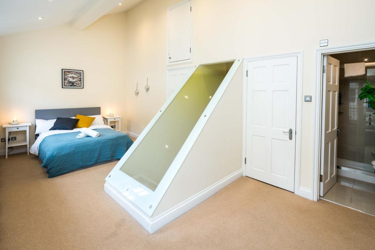 Apartment Mews 3 Double Bedroom Hidepark