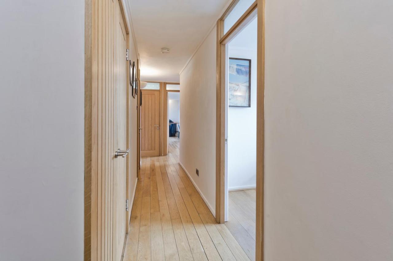 Joivy Charming Flat Overlooking River Thames Apartment