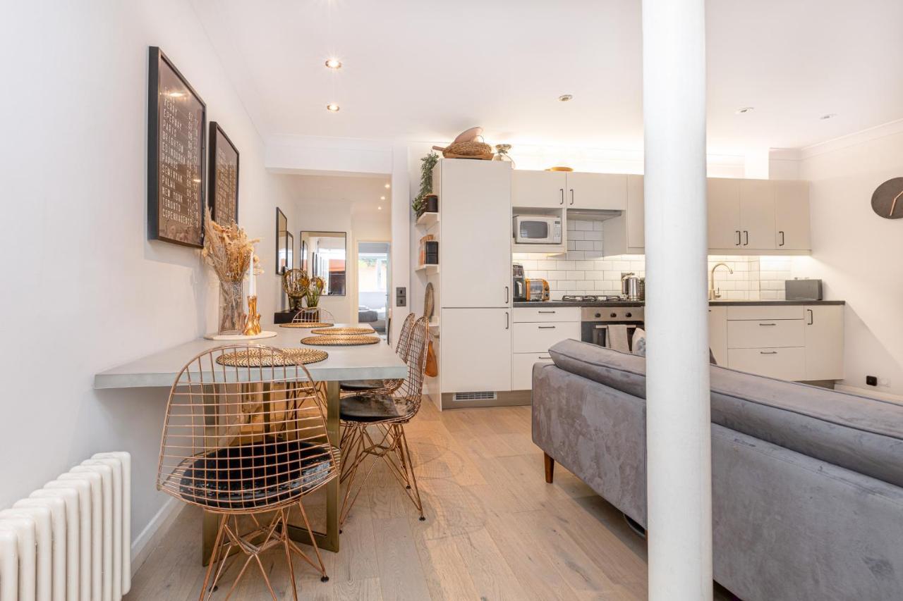 Stunning 2br Flat Wprivate Garden, Kilburn Appartement *